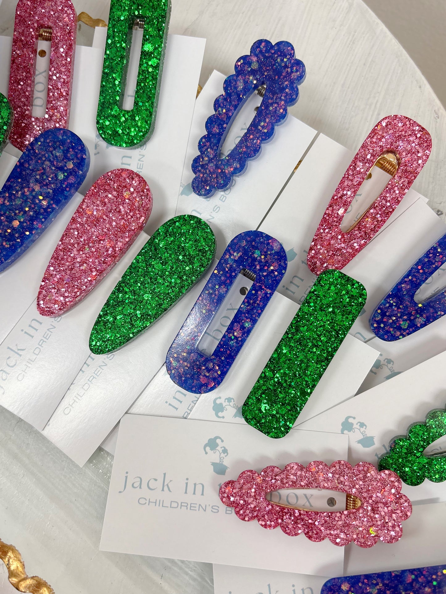 Rectangle Tear Hole Glitter Clip