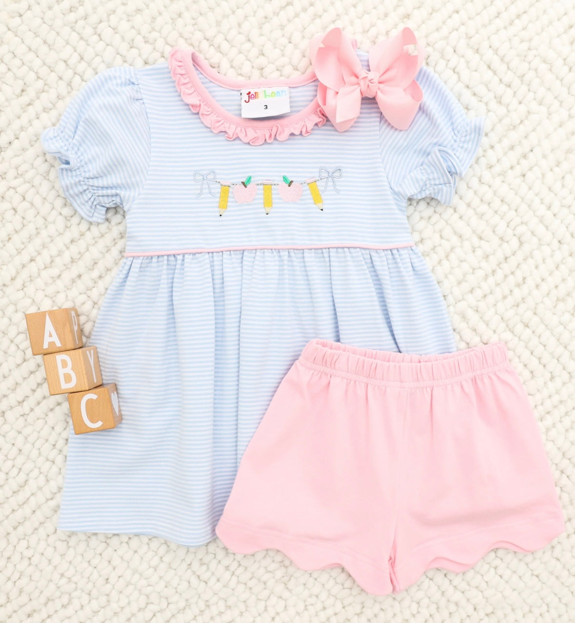 Pencil Garland Scallop Short Set